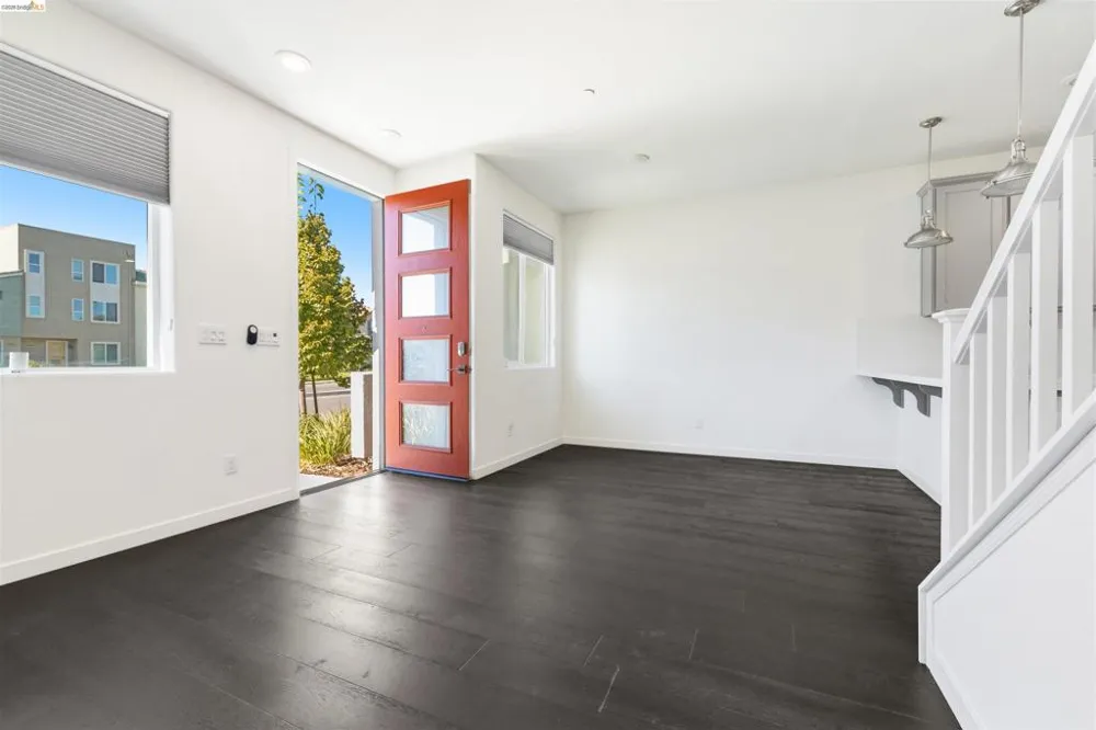 2570 Natomas Crossing Drive Sacramento, CA 95834