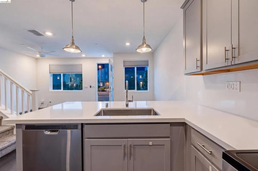 2570 Natomas Crossing Drive Sacramento, CA 95834