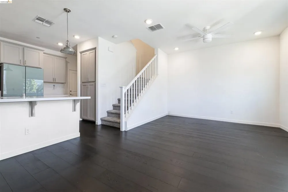 2570 Natomas Crossing Drive Sacramento, CA 95834