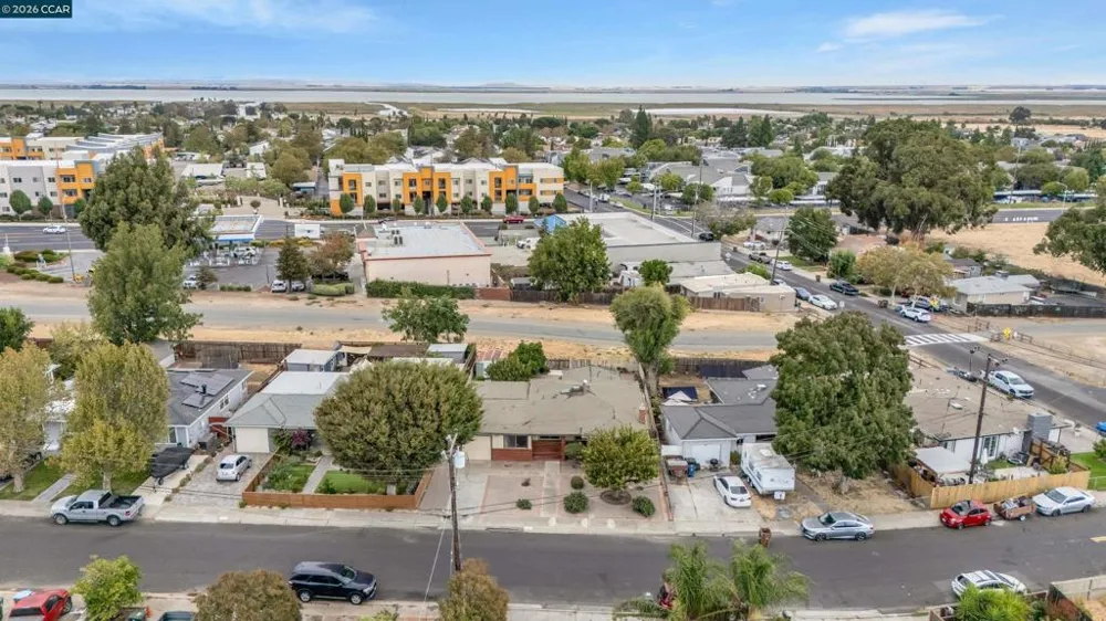 8 Water St Bay Point, CA 94565