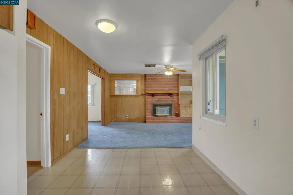 8 Water St Bay Point, CA 94565