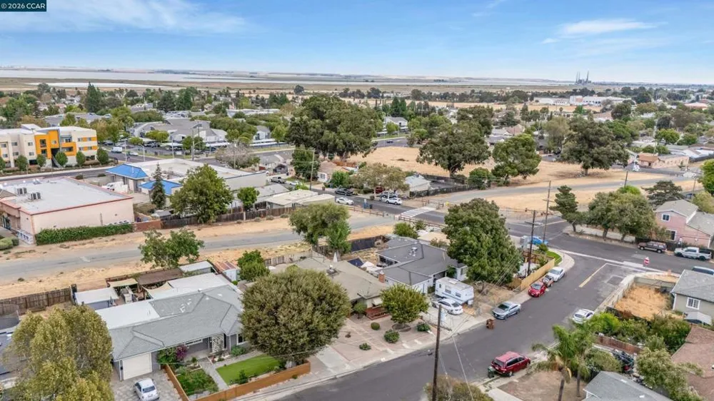 8 Water St Bay Point, CA 94565