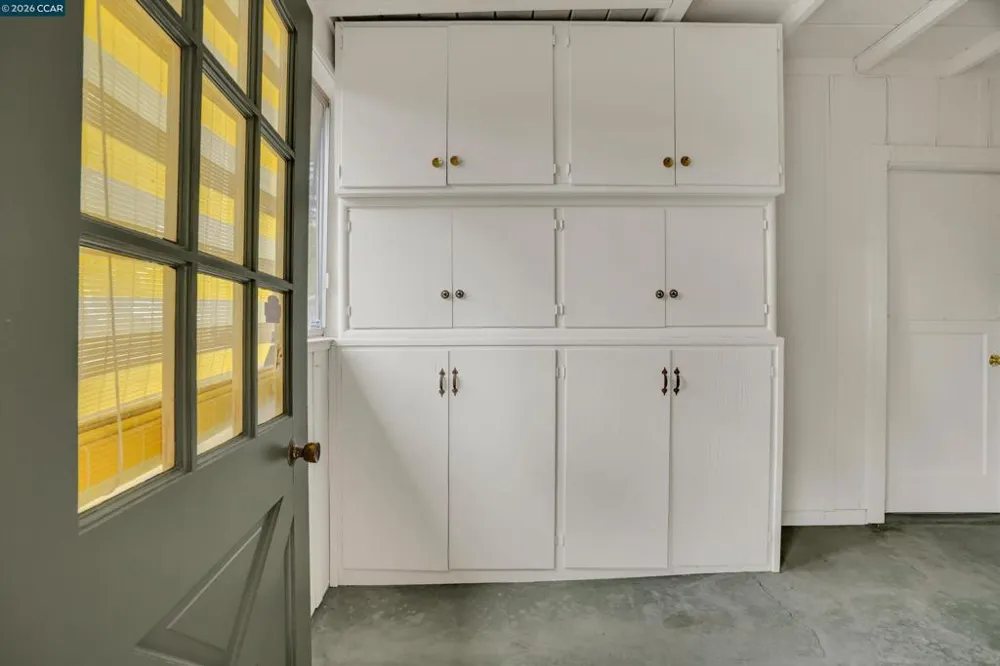 8 Water St Bay Point, CA 94565