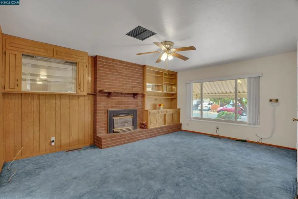 8 Water St Bay Point, CA 94565