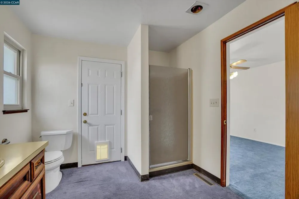 8 Water St Bay Point, CA 94565