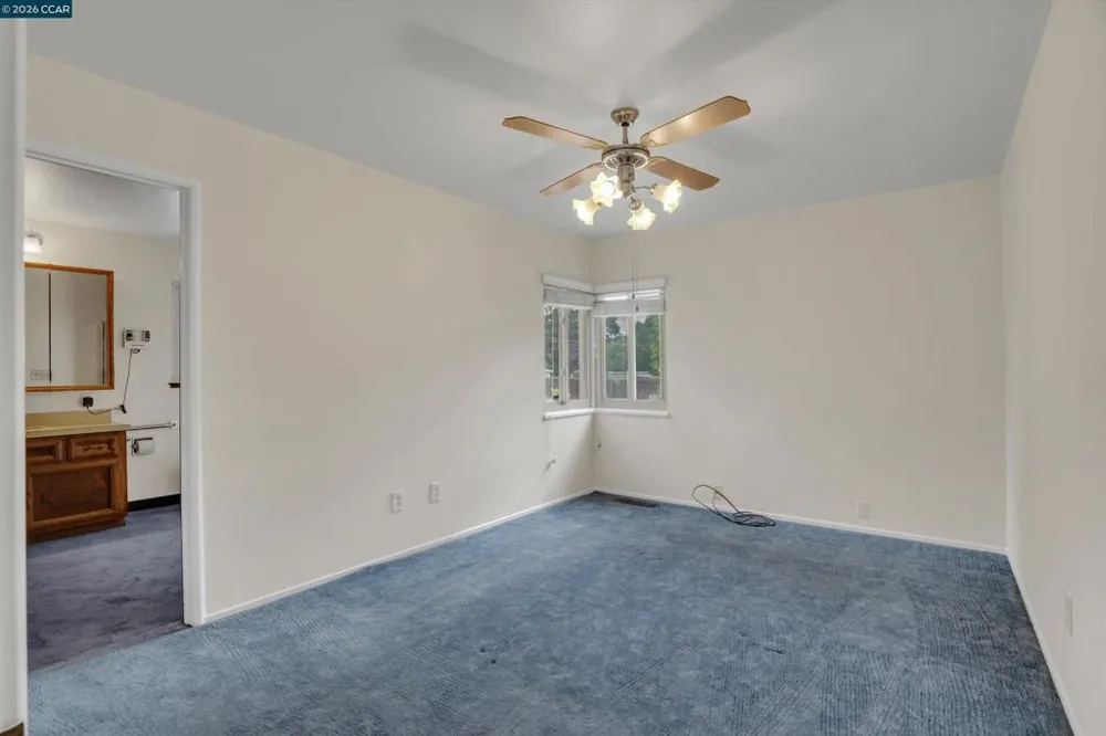 8 Water St Bay Point, CA 94565