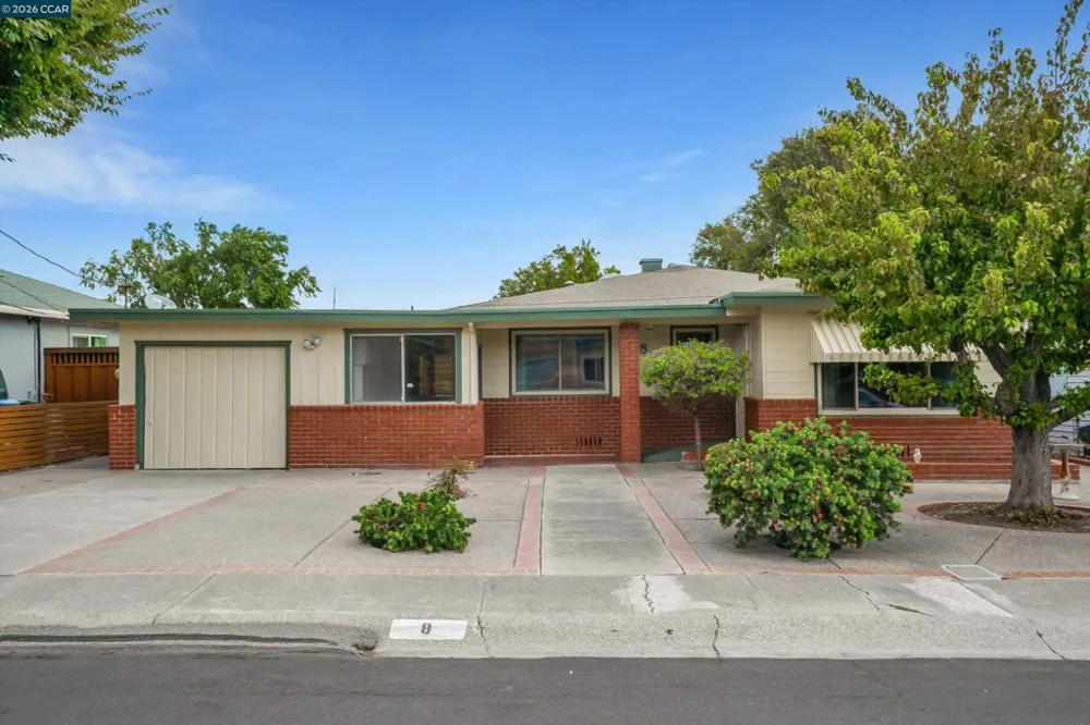 8 Water St Bay Point, CA 94565