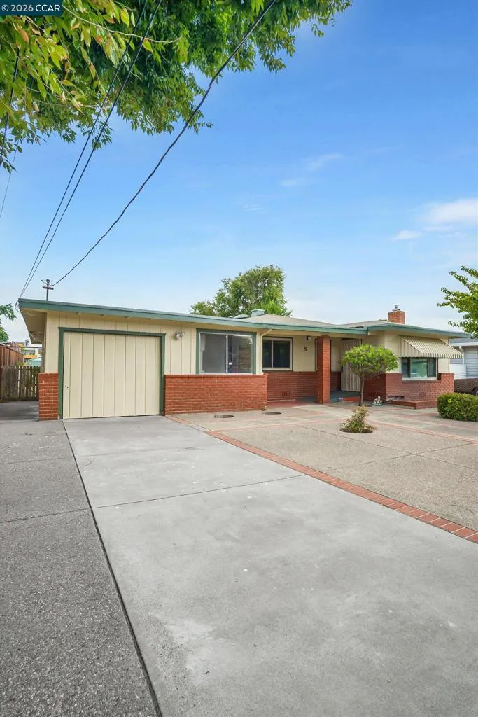 8 Water St Bay Point, CA 94565