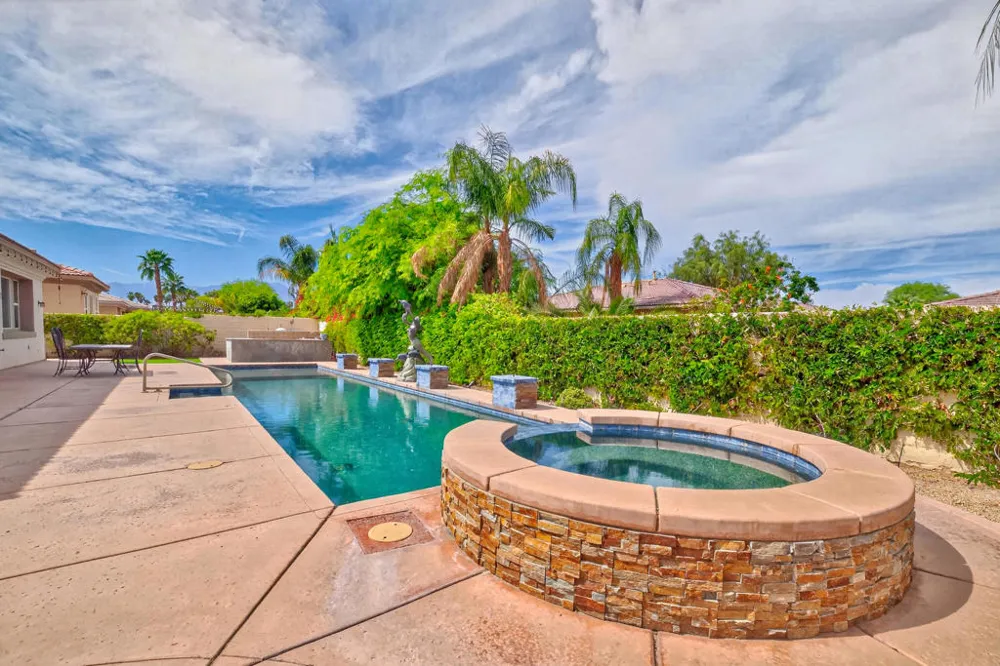 120 Tesori Drive Palm Desert, CA 92211