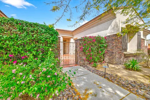 120 Tesori Drive