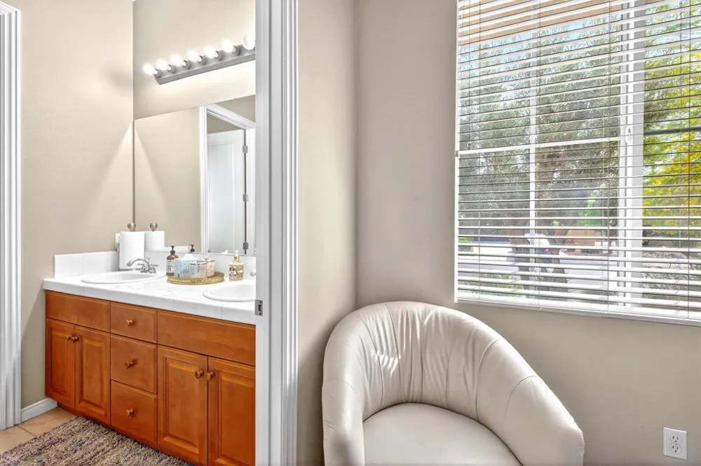 120 Tesori Drive Palm Desert, CA 92211