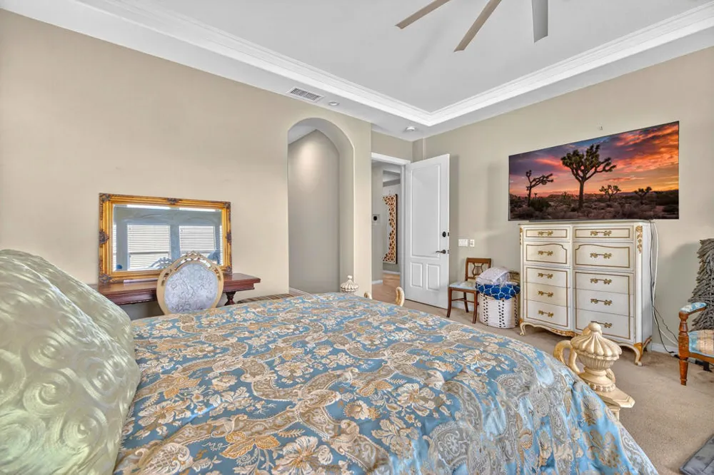 120 Tesori Drive Palm Desert, CA 92211