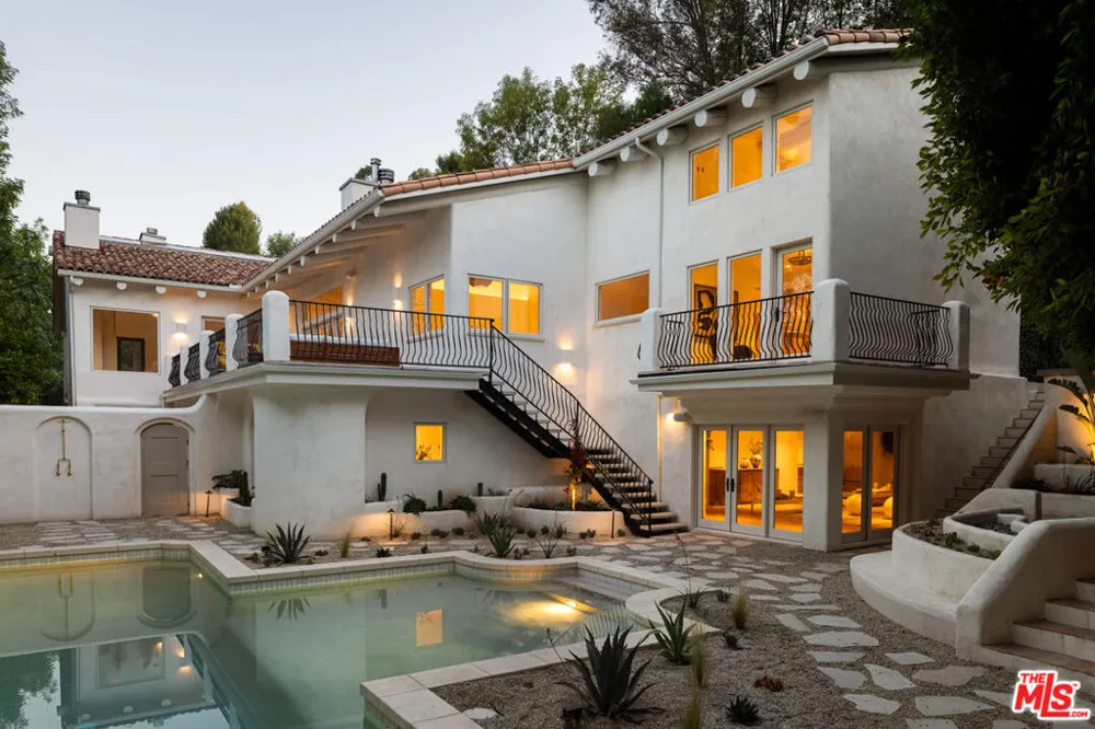 17647 Belinda Street Encino, CA 91316