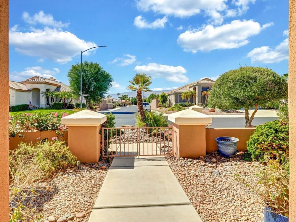 78202 Kensington Avenue Rancho Mirage, CA 92270