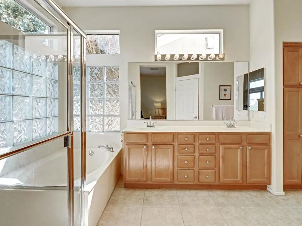 78202 Kensington Avenue Rancho Mirage, CA 92270