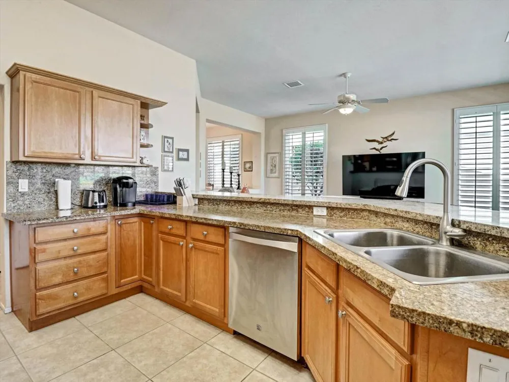 78202 Kensington Avenue Rancho Mirage, CA 92270