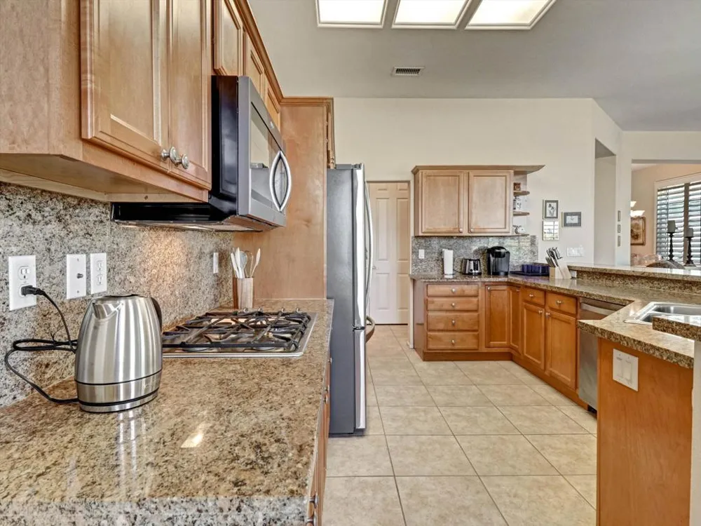 78202 Kensington Avenue Rancho Mirage, CA 92270