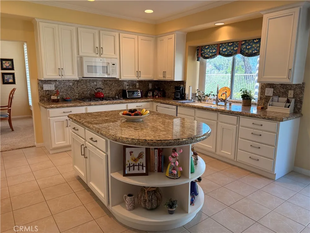 1900 S Spyglass Hill Court La Habra, CA 90631