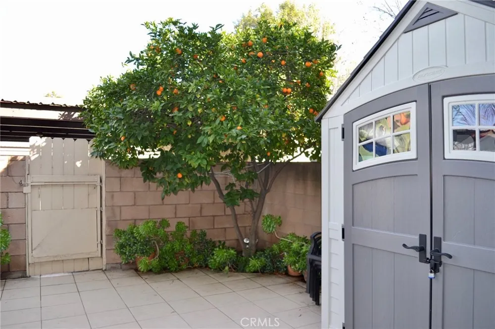 18911 KITTRIDGE #60 Reseda, CA 91335