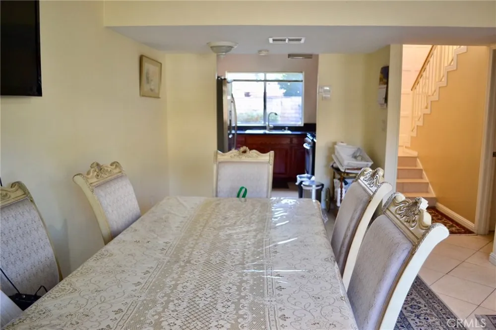 18911 KITTRIDGE #60 Reseda, CA 91335