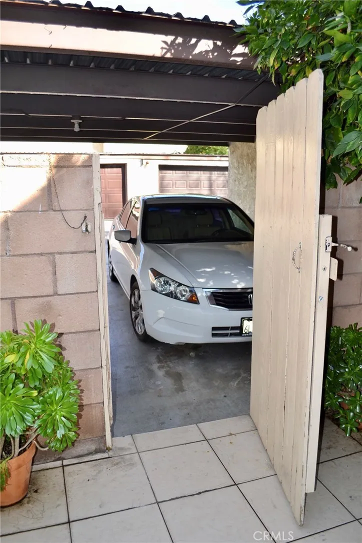 18911 KITTRIDGE #60 Reseda, CA 91335