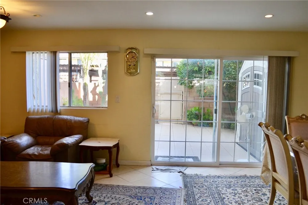 18911 KITTRIDGE #60 Reseda, CA 91335