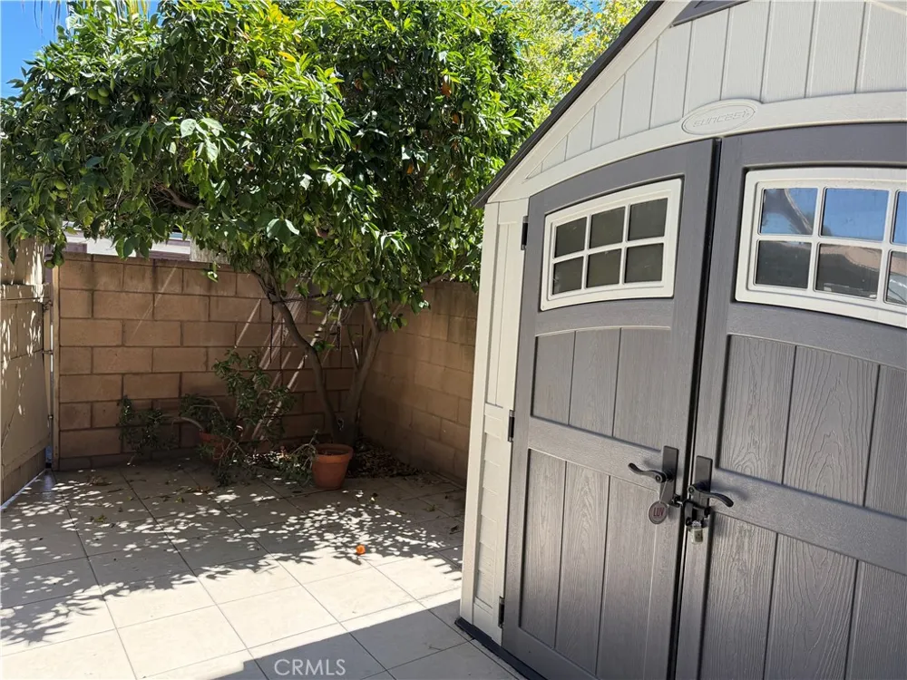 18911 KITTRIDGE #60 Reseda, CA 91335