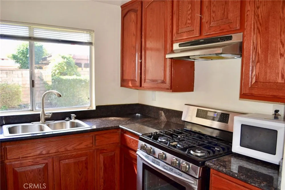 18911 KITTRIDGE #60 Reseda, CA 91335