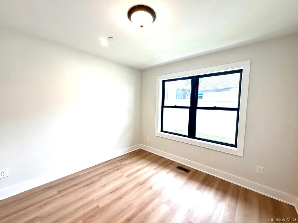 161 Union Avenue #5 Lynbrook, NY 11563