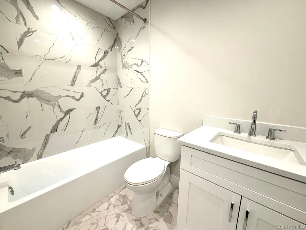 161 Union Avenue #5 Lynbrook, NY 11563