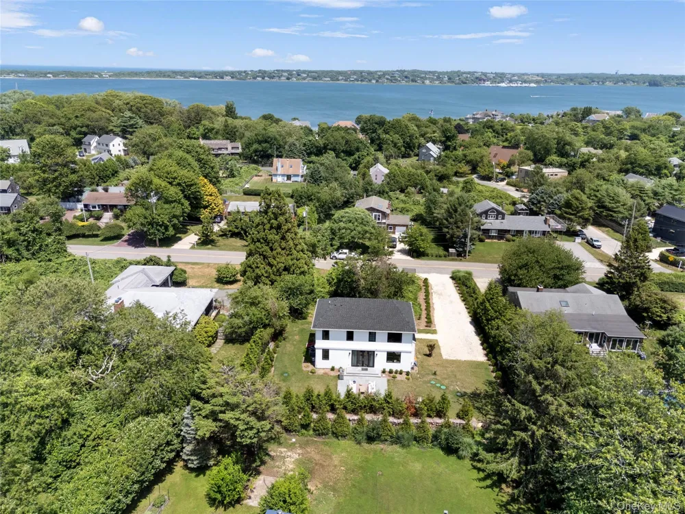 166 Greenwich Street Montauk, NY 11954