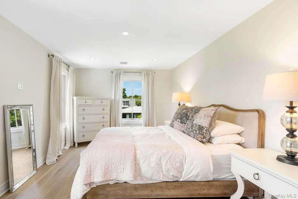 166 Greenwich Street Montauk, NY 11954
