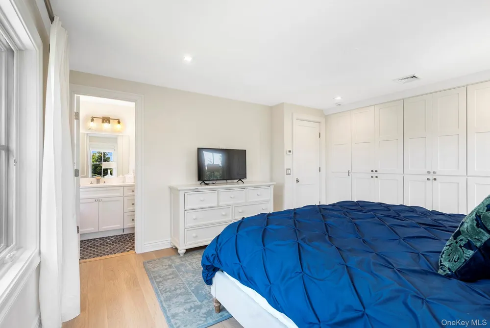 166 Greenwich Street Montauk, NY 11954