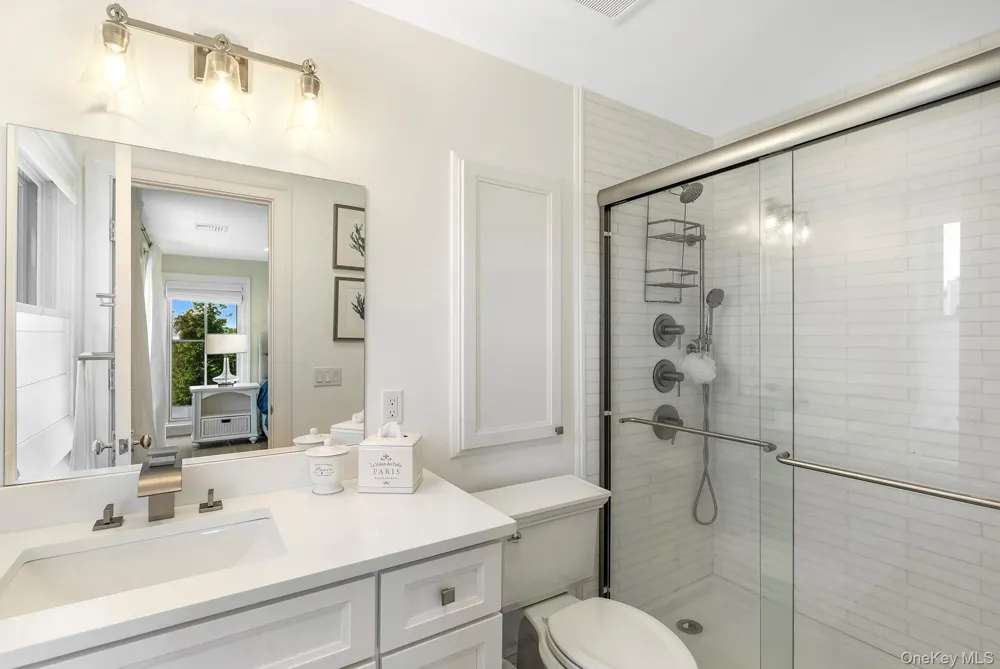 166 Greenwich Street Montauk, NY 11954