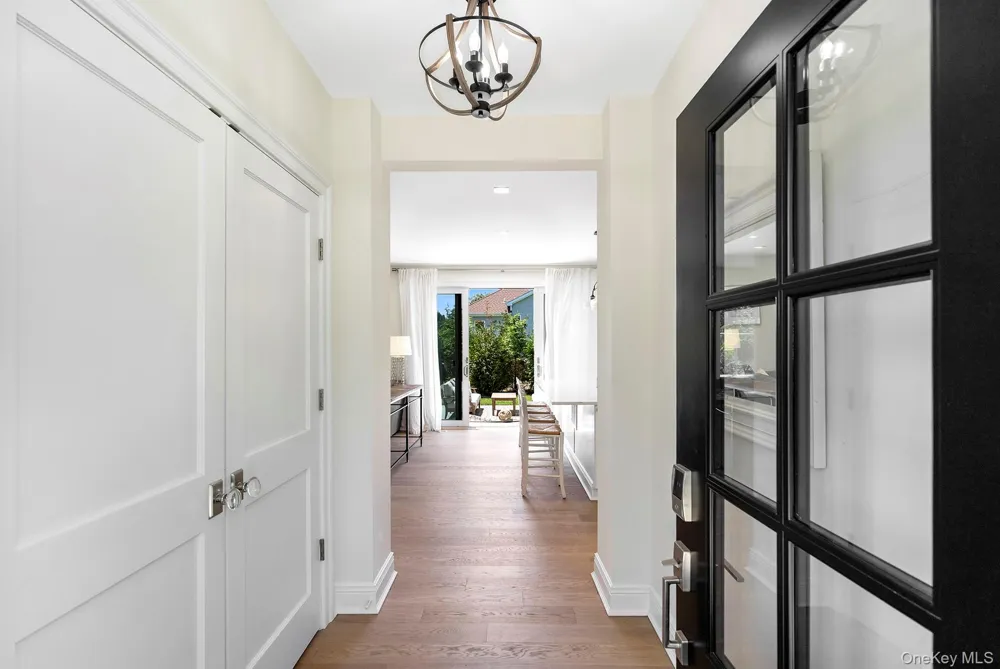 166 Greenwich Street Montauk, NY 11954