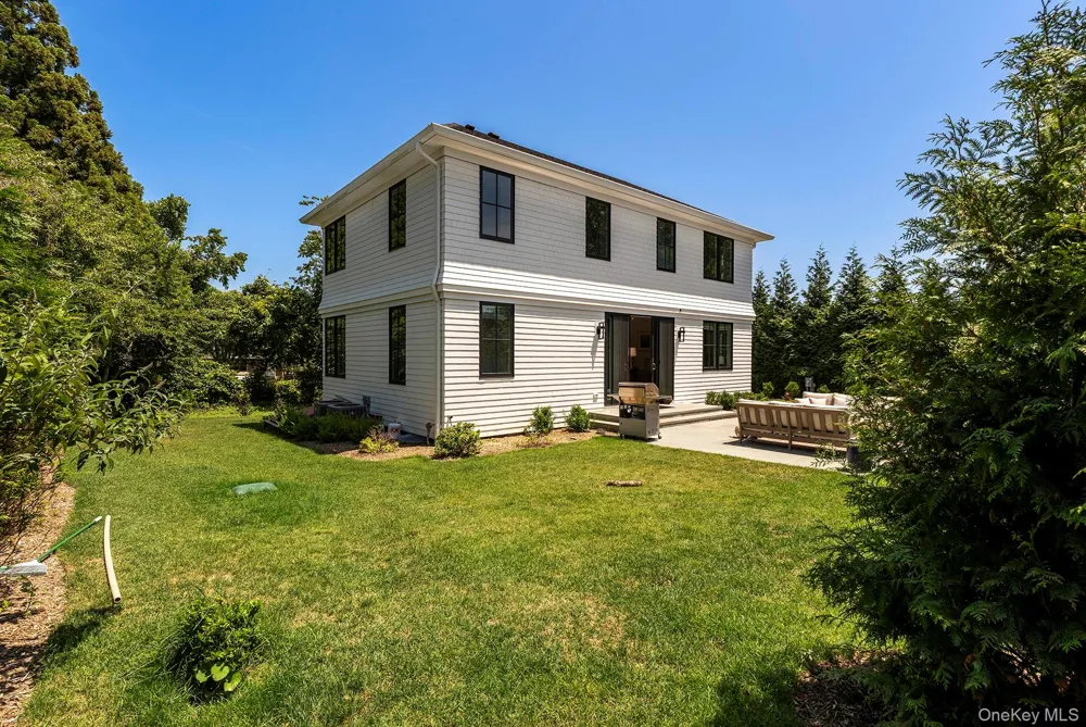 166 Greenwich Street Montauk, NY 11954