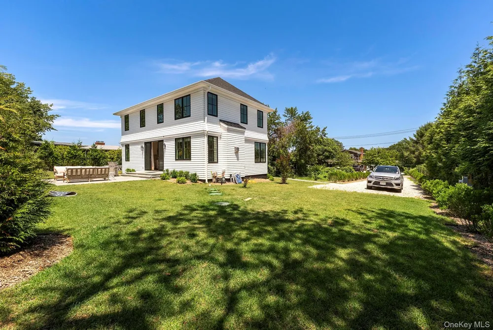 166 Greenwich Street Montauk, NY 11954