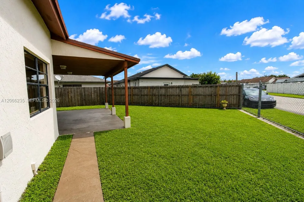 764 SW 99th Ct Cir Miami, FL 33174
