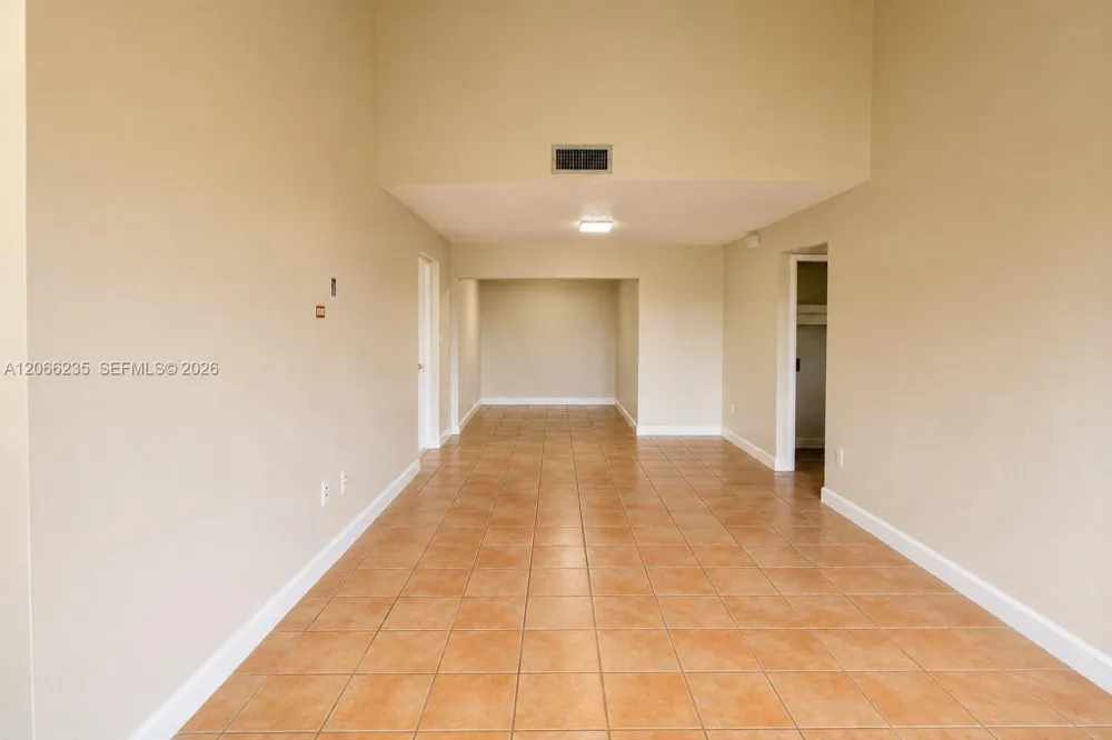764 SW 99th Ct Cir Miami, FL 33174