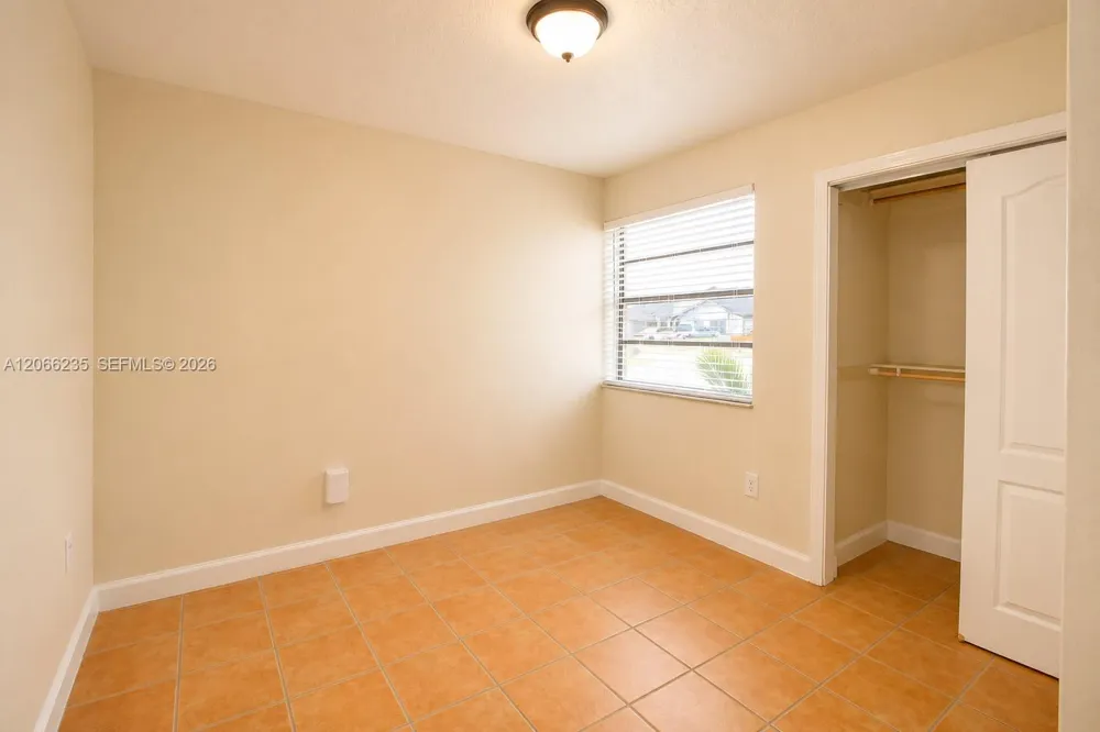 764 SW 99th Ct Cir Miami, FL 33174