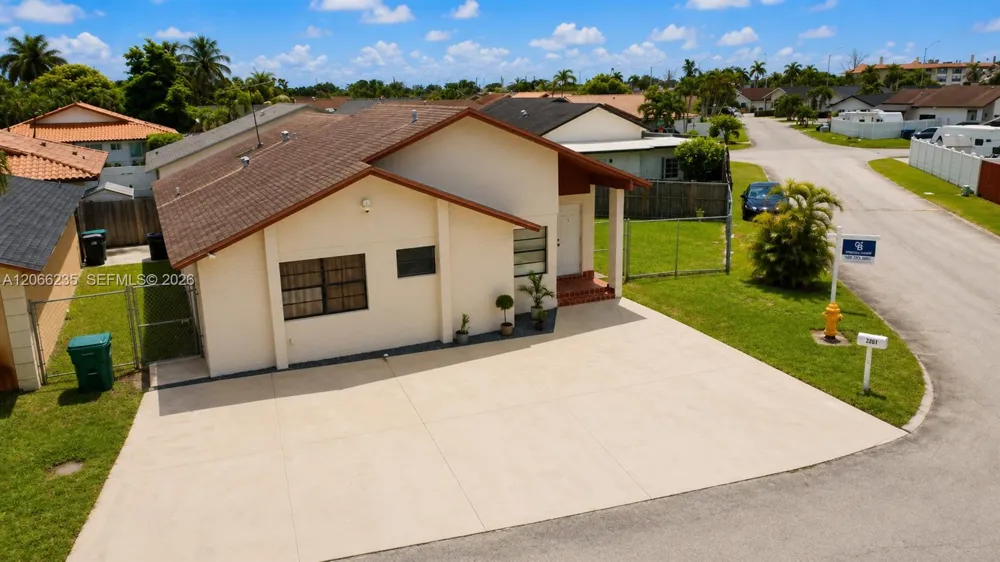 764 SW 99th Ct Cir Miami, FL 33174