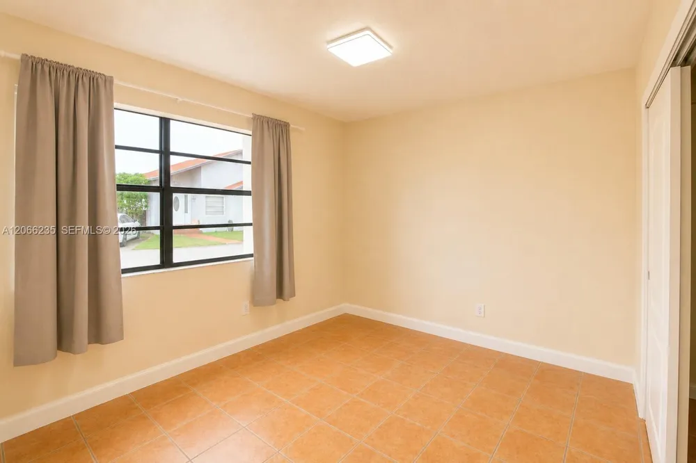 764 SW 99th Ct Cir Miami, FL 33174