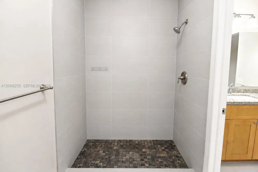 764 SW 99th Ct Cir Miami, FL 33174