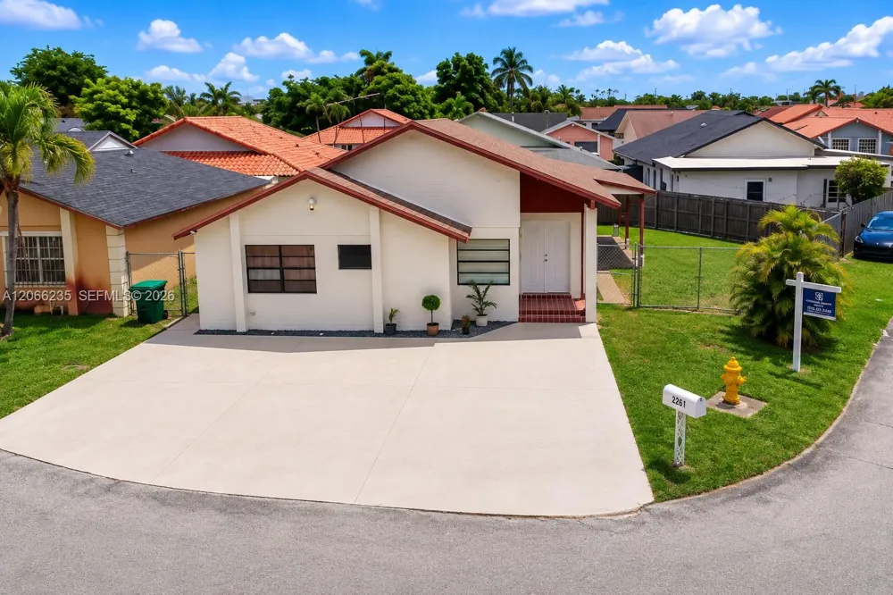 764 SW 99th Ct Cir Miami, FL 33174