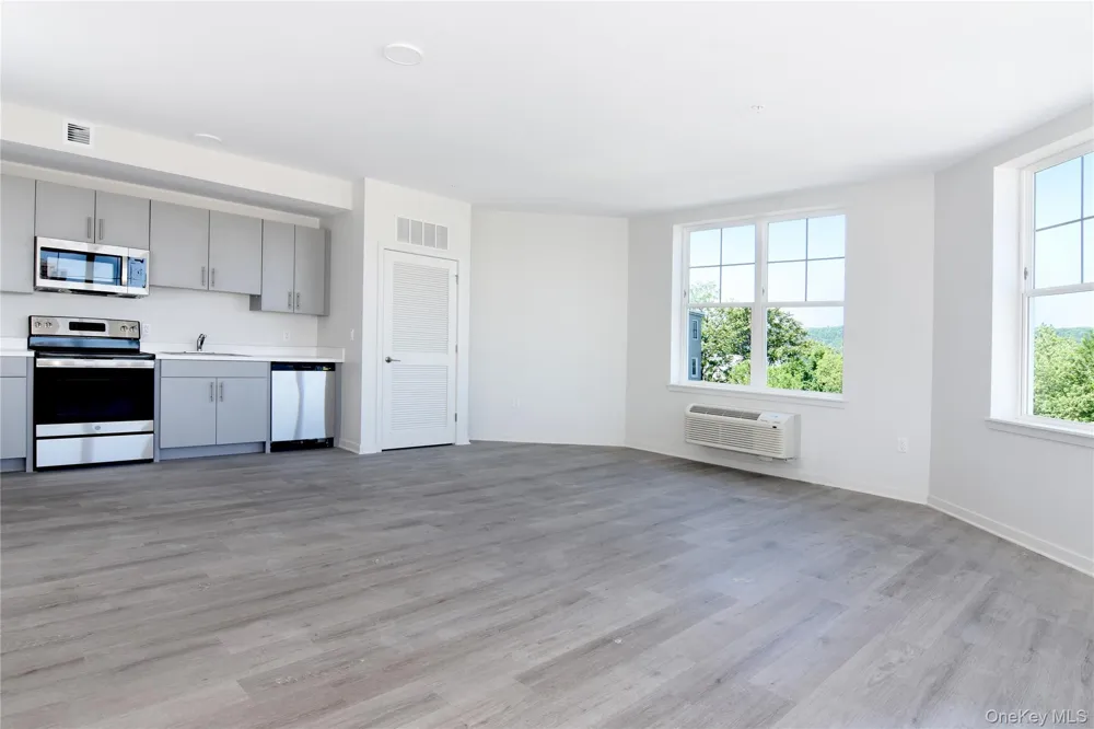 56 Prospect Street #504 Yonkers, NY 10701