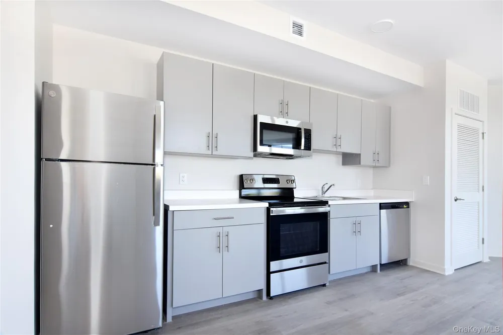 56 Prospect Street #504 Yonkers, NY 10701