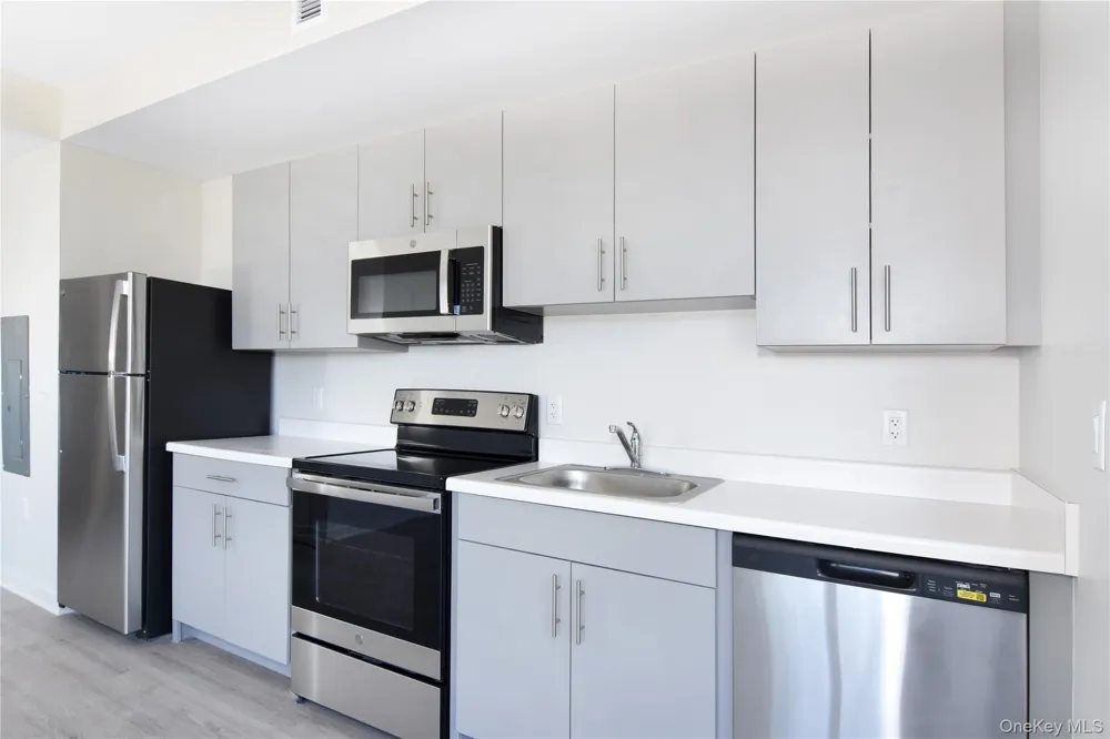 56 Prospect Street #504 Yonkers, NY 10701