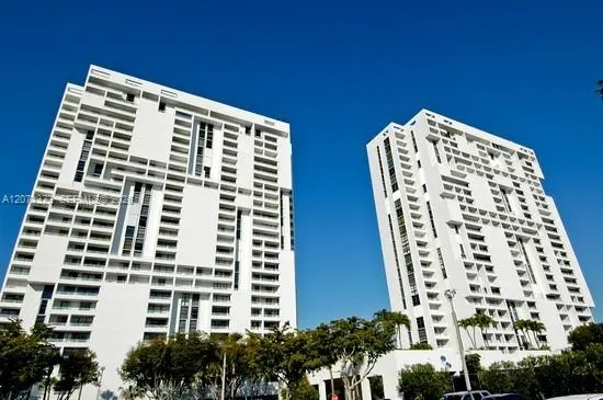 20355 NE 34th Ct #724 Aventura, FL 33180