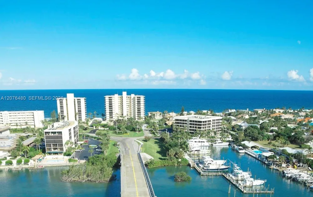 200 Beach Rd #701 Tequesta, FL 33469