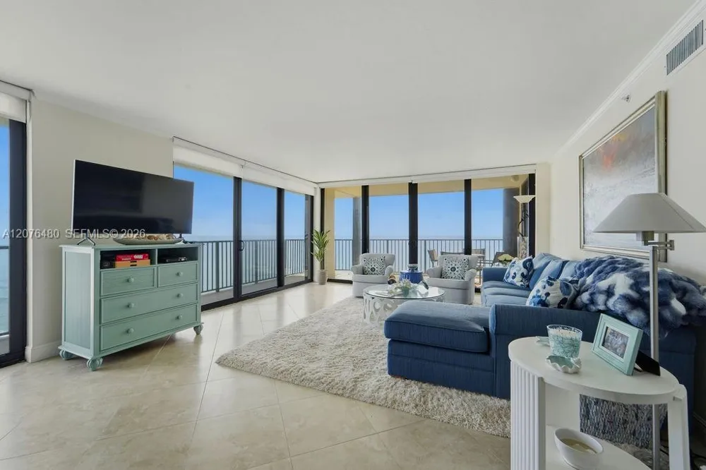 200 Beach Rd #701 Tequesta, FL 33469